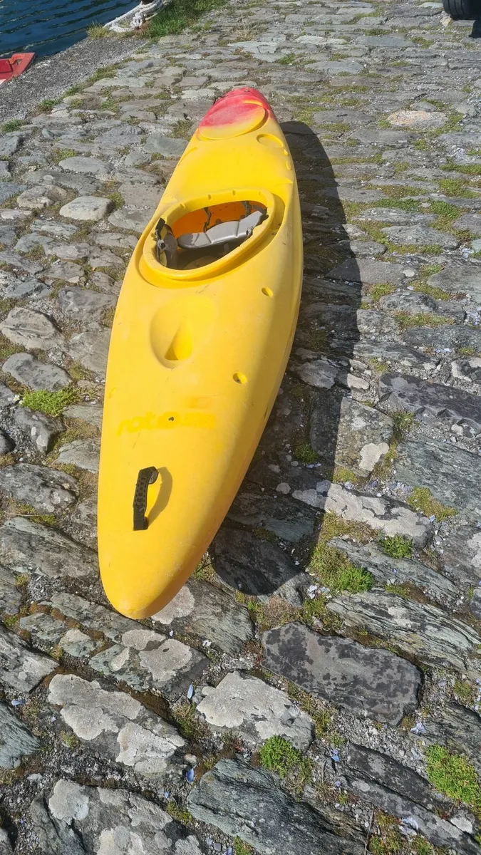 Kayak - Image 2