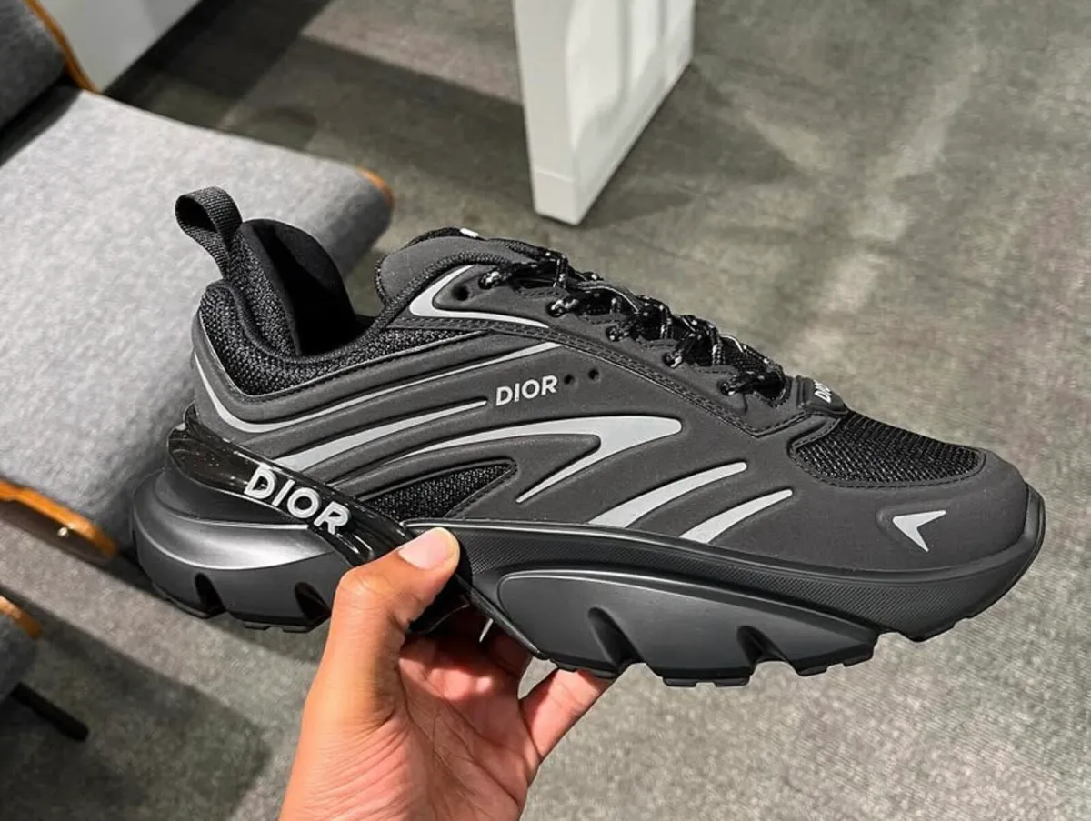 Brand new Dior b44 available all sizes in stock - Image 1