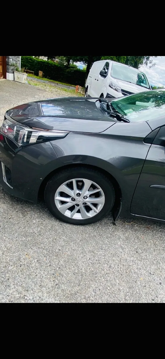 Toyota Corolla 2016 - Image 2