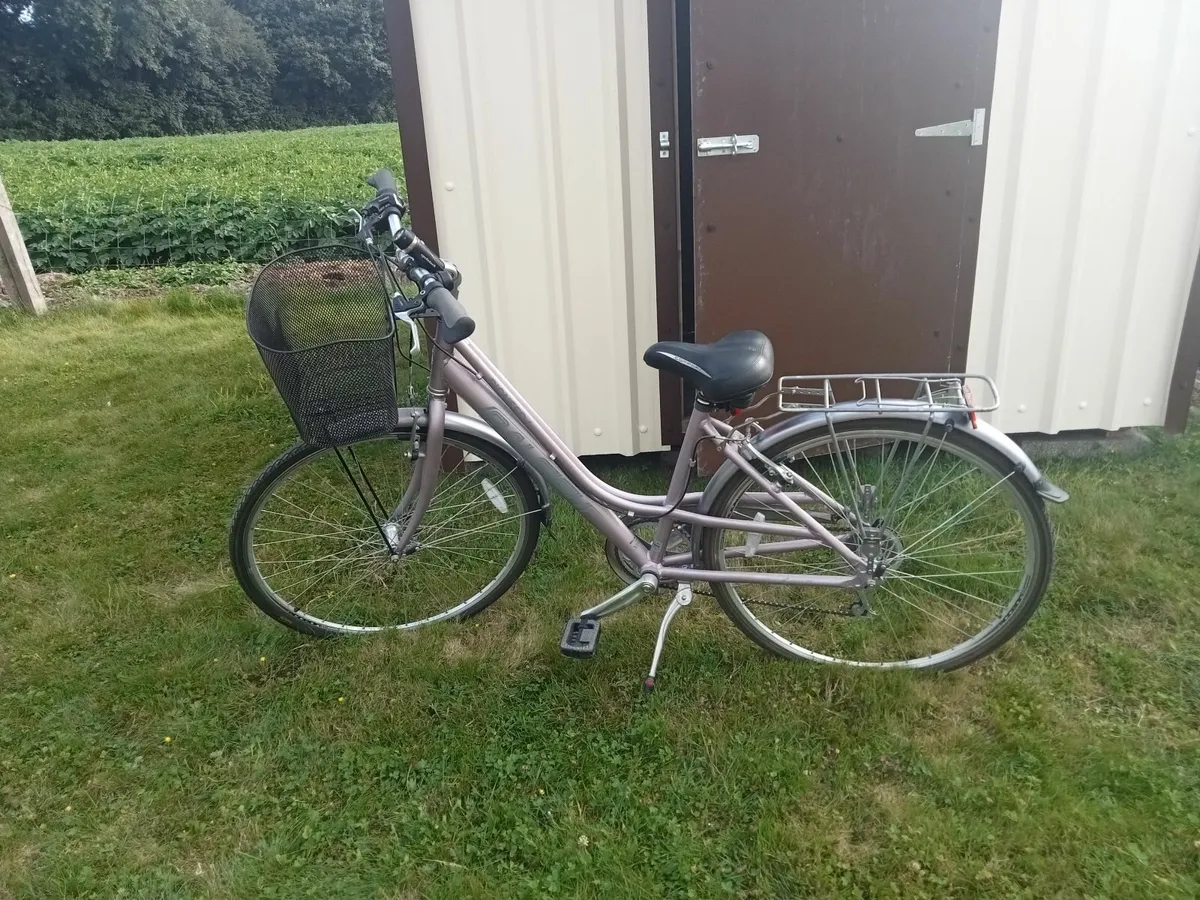 Ladies Bicycle - Image 3