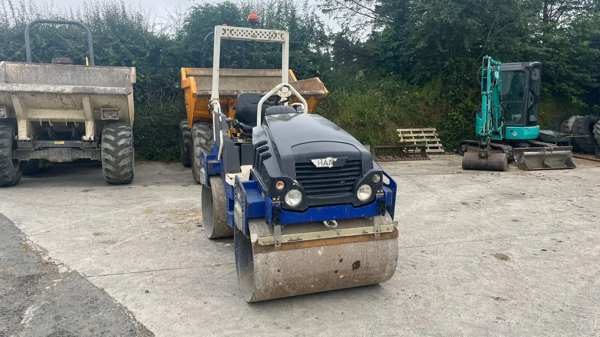2015 Hamm HD12 roller - Image 2