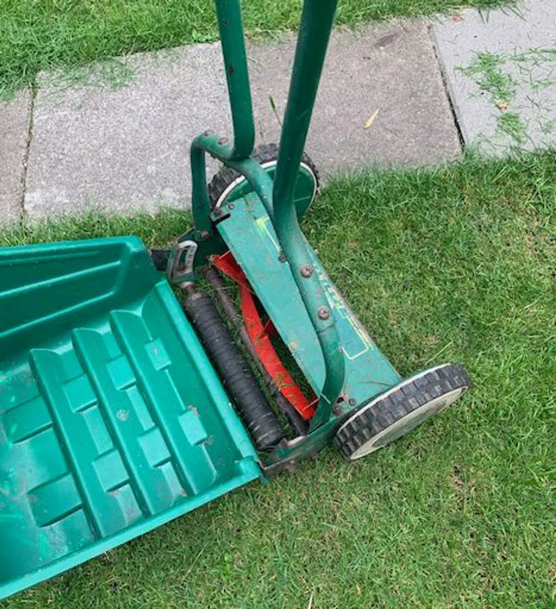 Qualcast Lawnmower - Image 2
