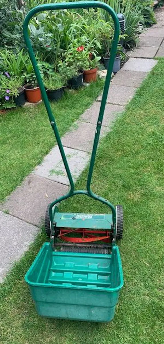 Qualcast Lawnmower - Image 3