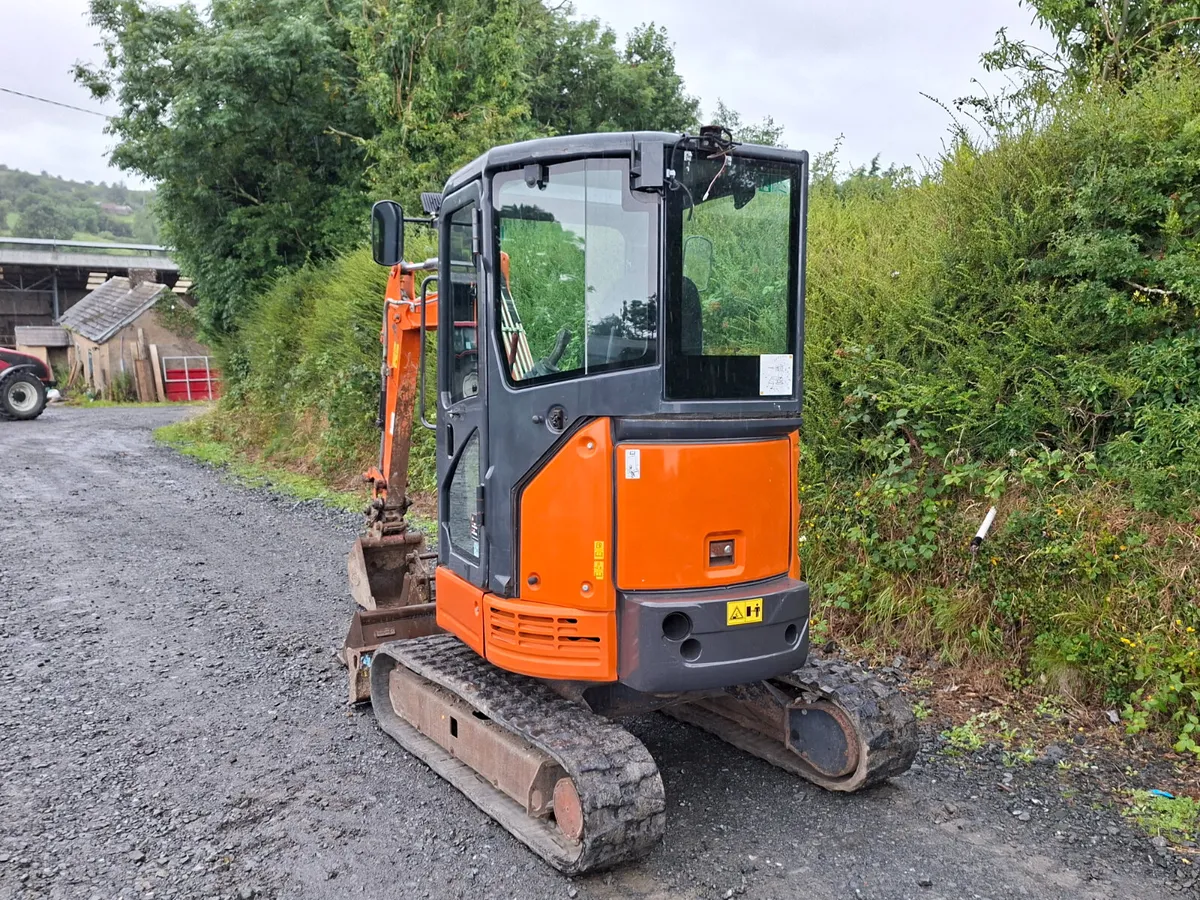 2019 Hitachi 26u.5 - Image 3