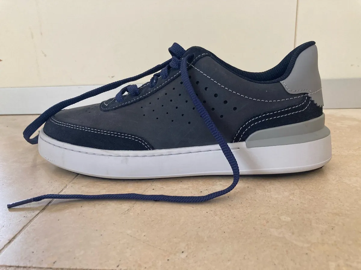 Teen boys shoes - Image 2