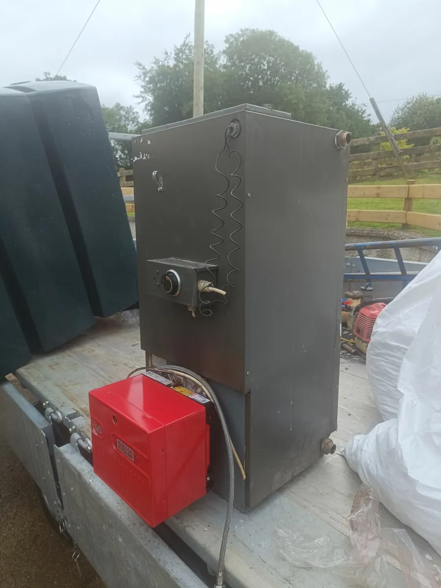 Oil boiler - Image 2