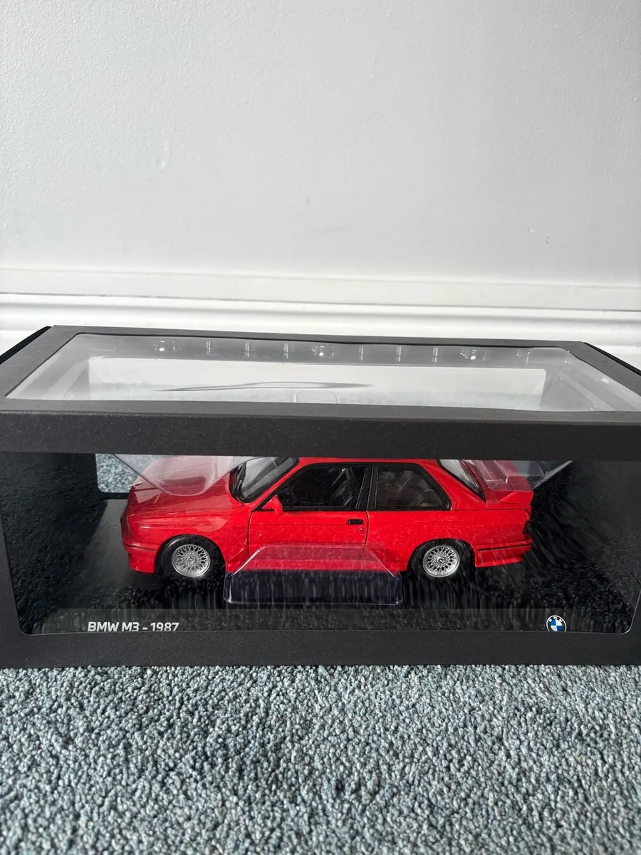 BMW M3 1987 Model Car - Image 1