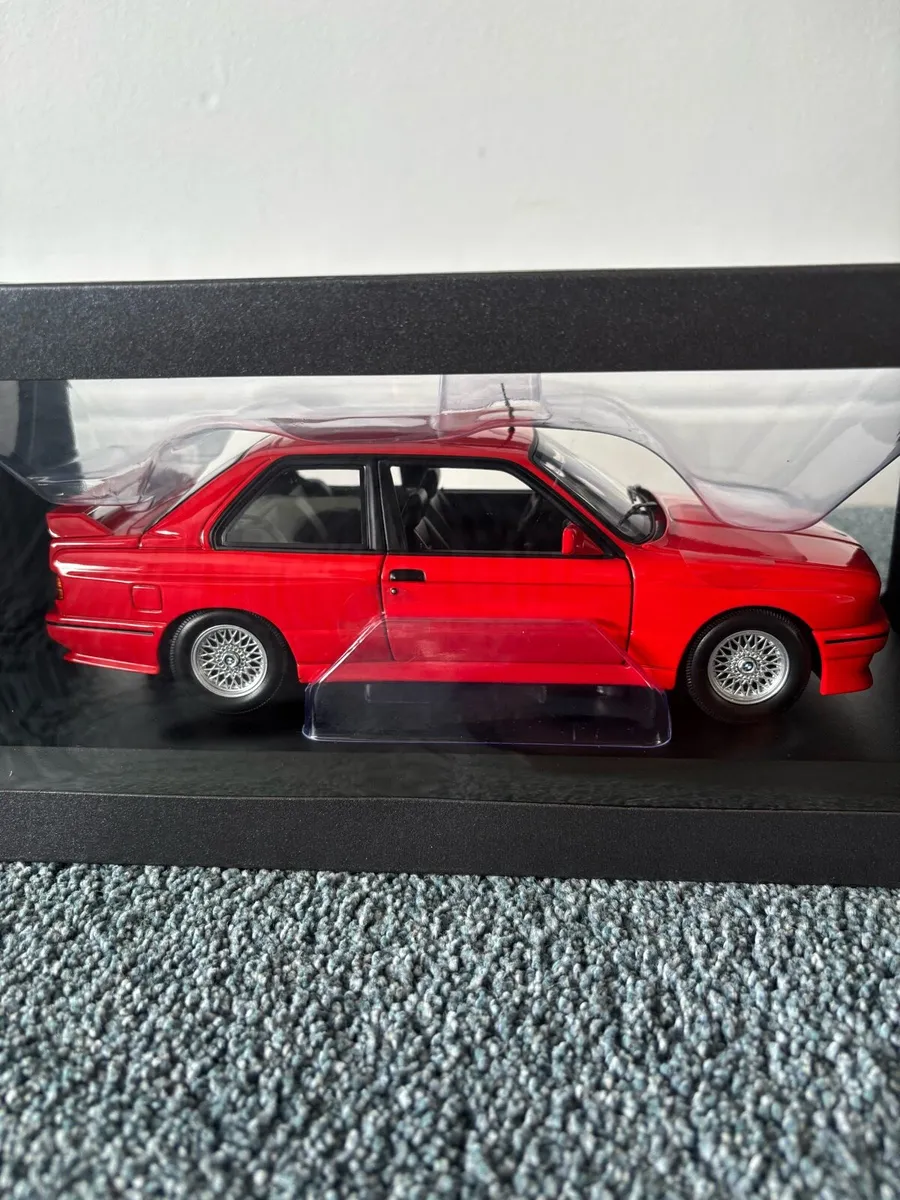 BMW M3 1987 Model Car - Image 3