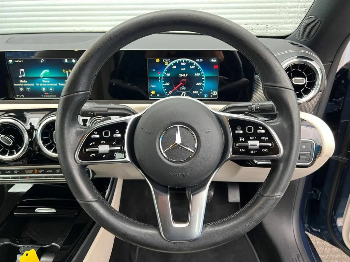 Mercedes-Benz CLA CLA180d COUPE 1.5 AUTO // HEATED - Image 4