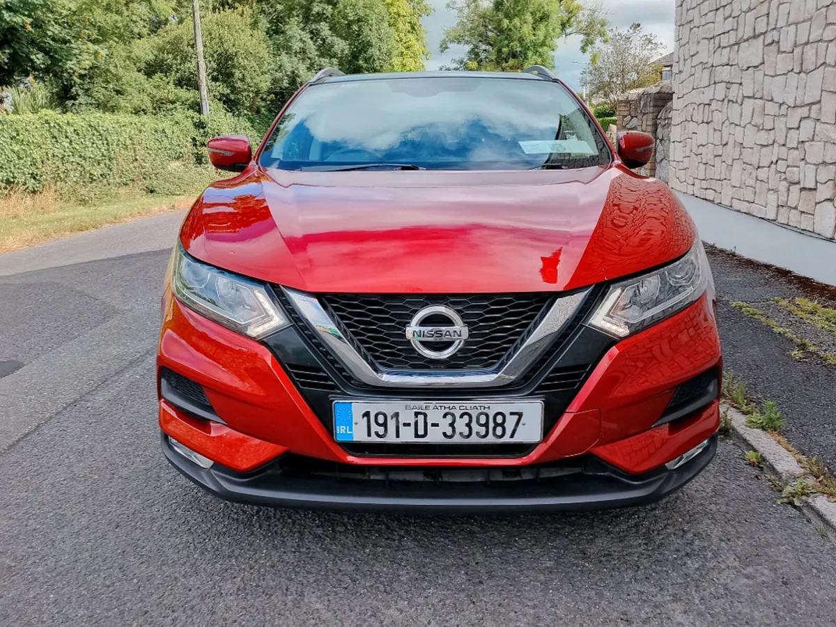 Nissan Qashqai 1.5 SV Pan Sunroof 18 4DR - Image 4