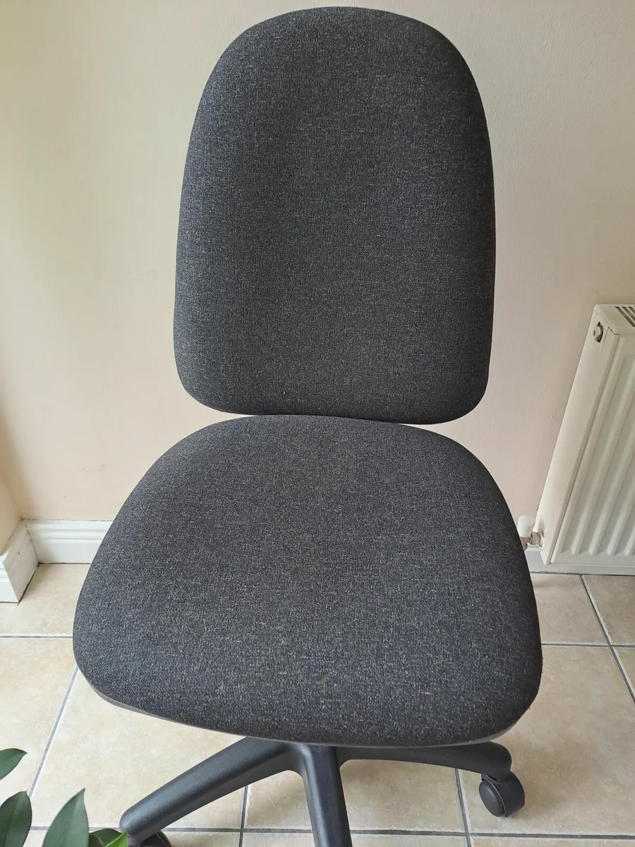 Office chair - Image 4