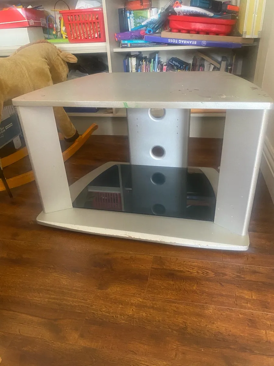 Tv stand - Image 1