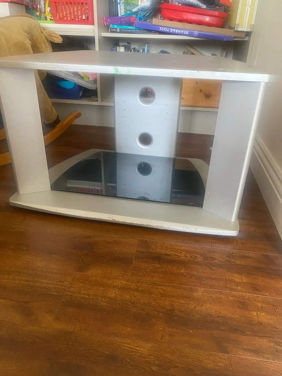 Tv stand - Image 2