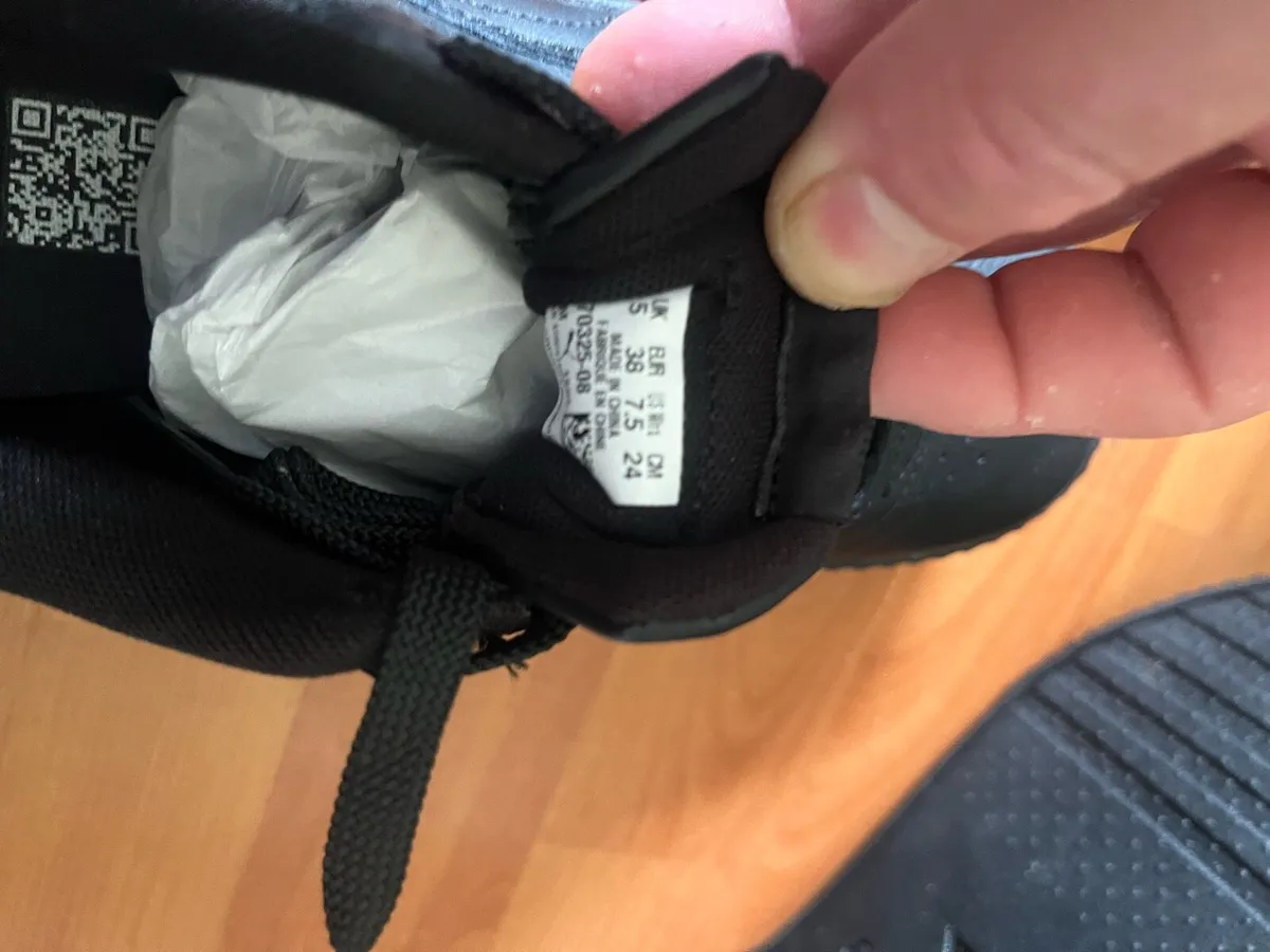 New puma trainers - Image 4