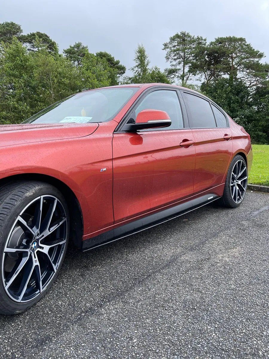 BMW 3-Series 2019 M Sport Automatic Low mls - Image 2