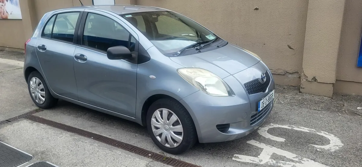 Toyota Yaris 2006 - Image 1