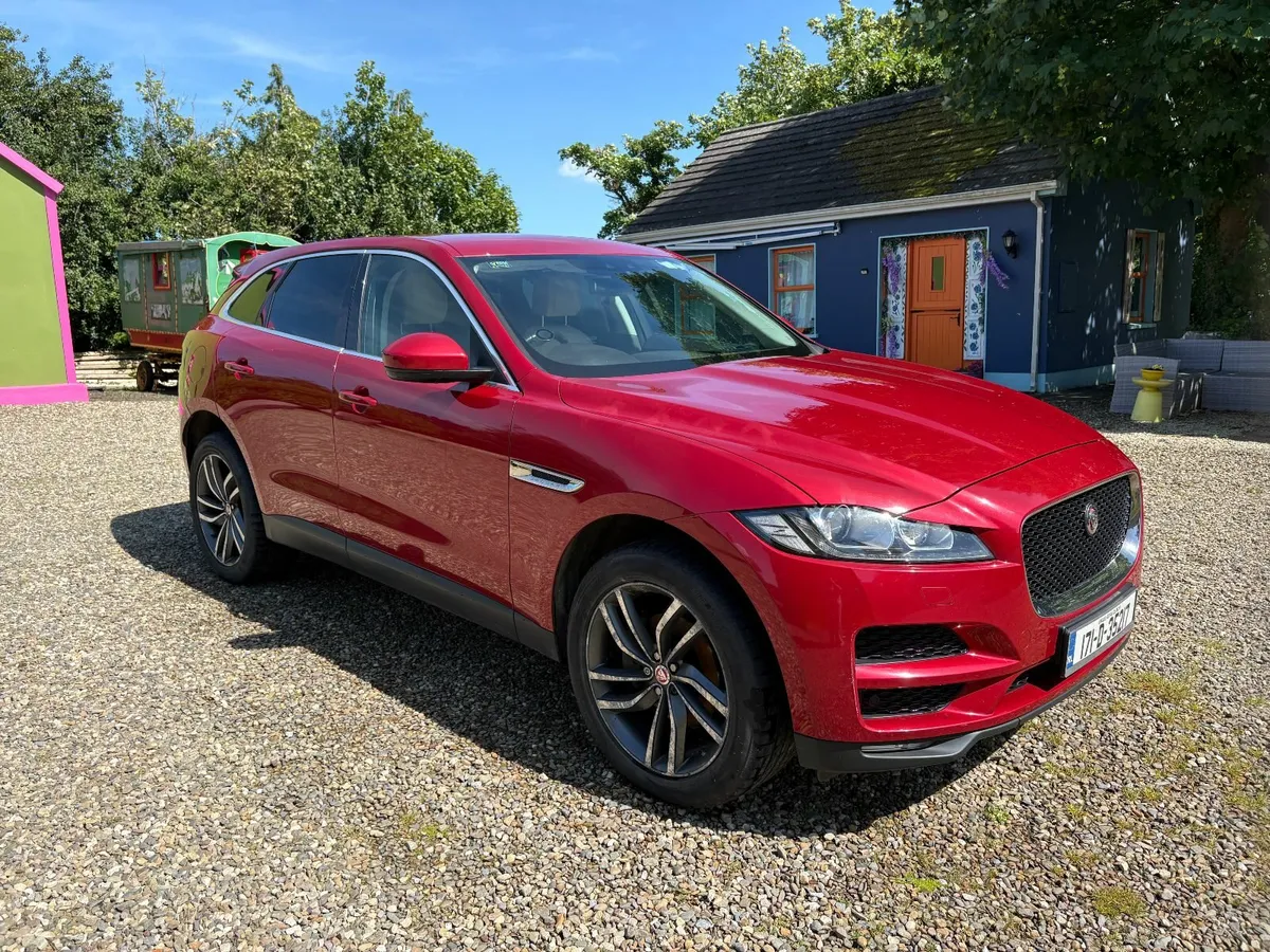 Jaguar F-Pace 2017 - Image 1