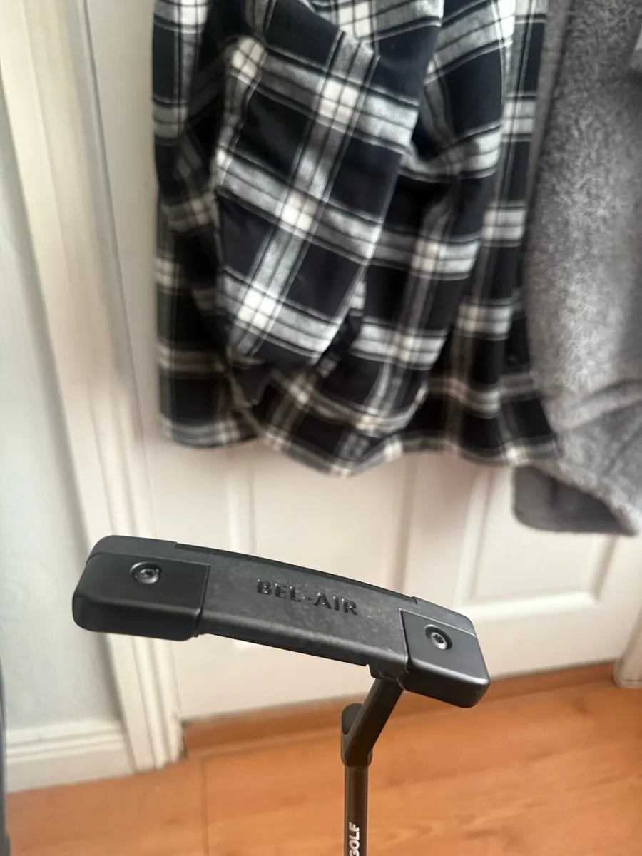 LA Golf Bel Air 34” Putter - Image 3
