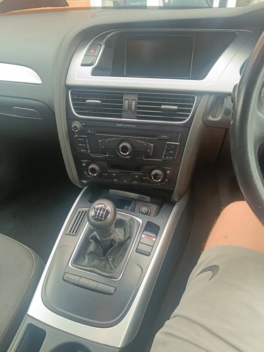 Audi A4 2009 - Image 2