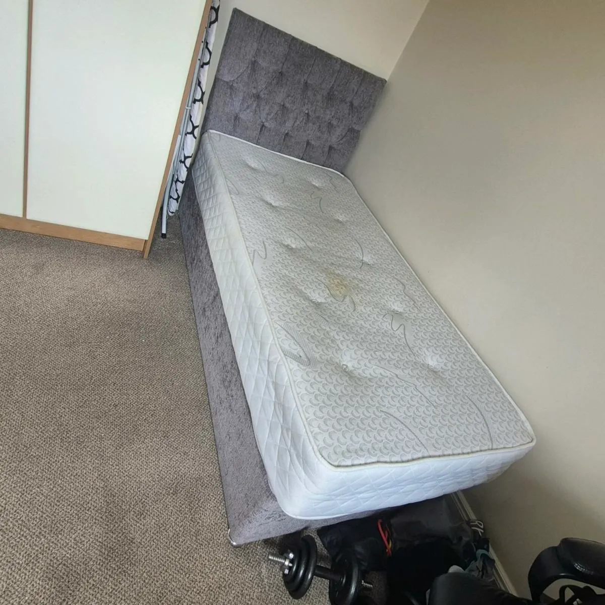 Single Bed (free mattress if wanted) - Image 3