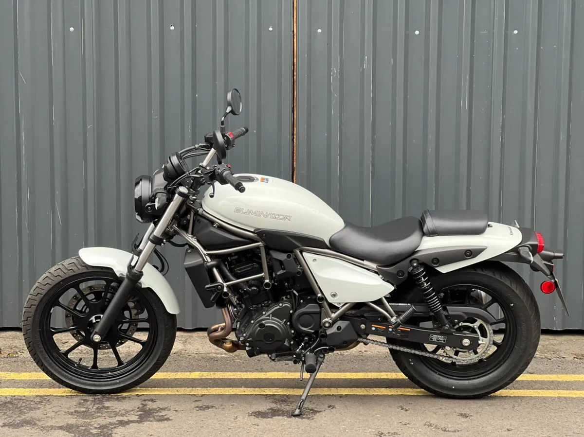 Ex-Demo 2025 Kawasaki Eliminator 500 - Image 3