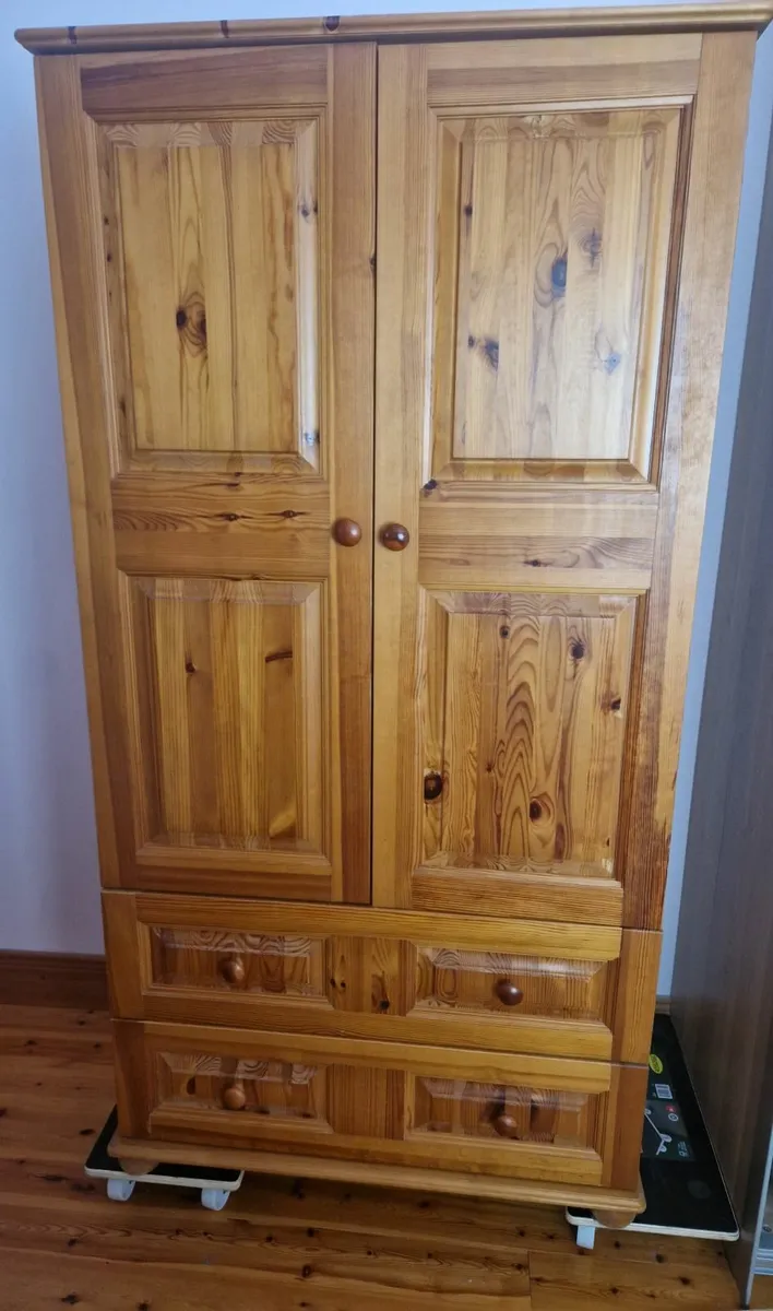 Wardrobe solid Pine - Image 1