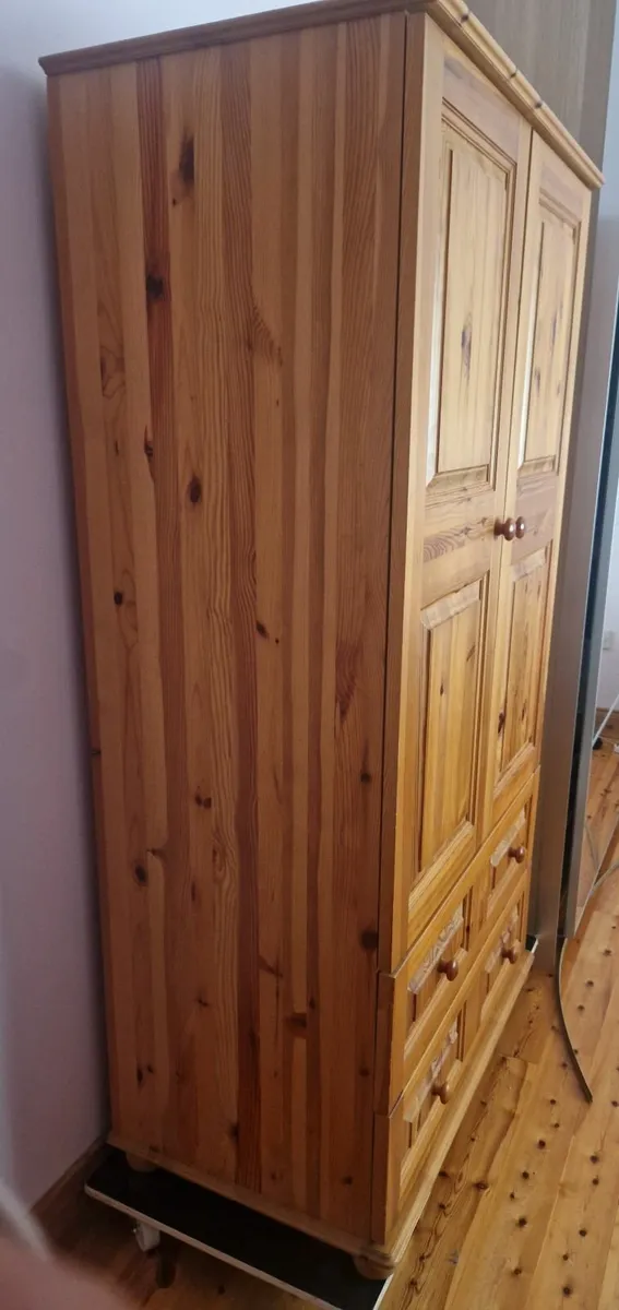 Wardrobe solid Pine - Image 3