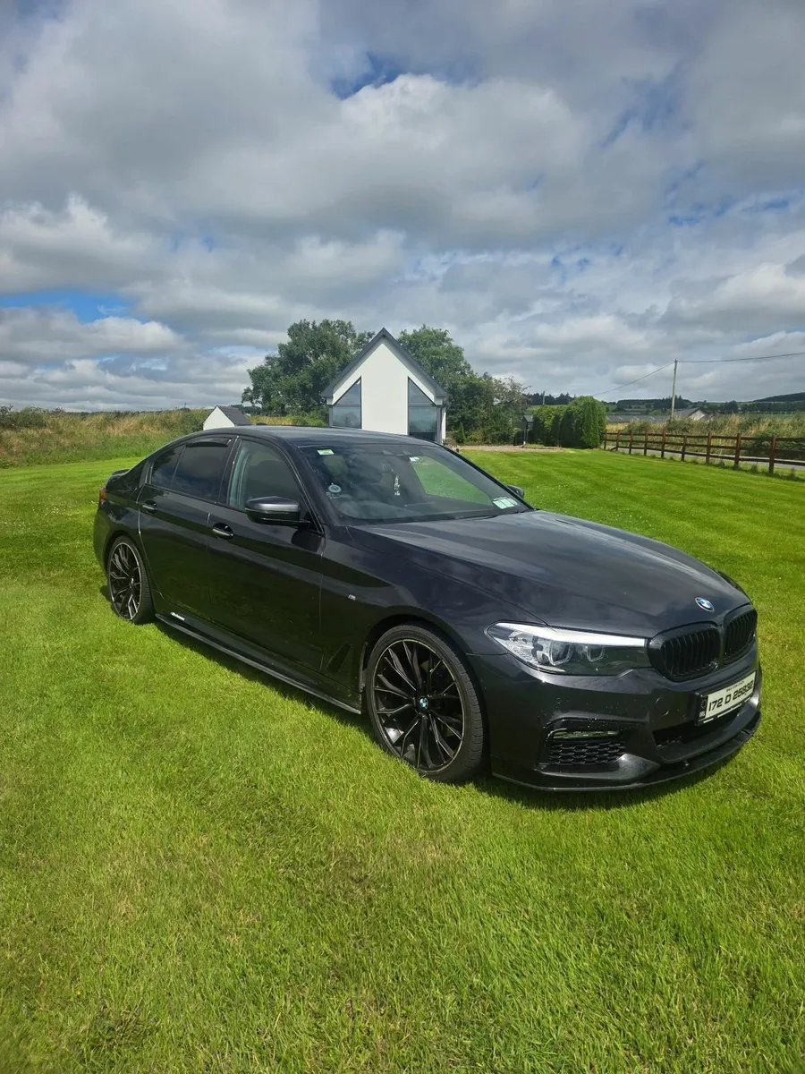 BMW 5-Series 2017 - Image 2