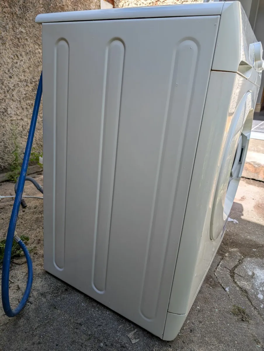 Indesit A+++ Rated Washing Machine - Image 3