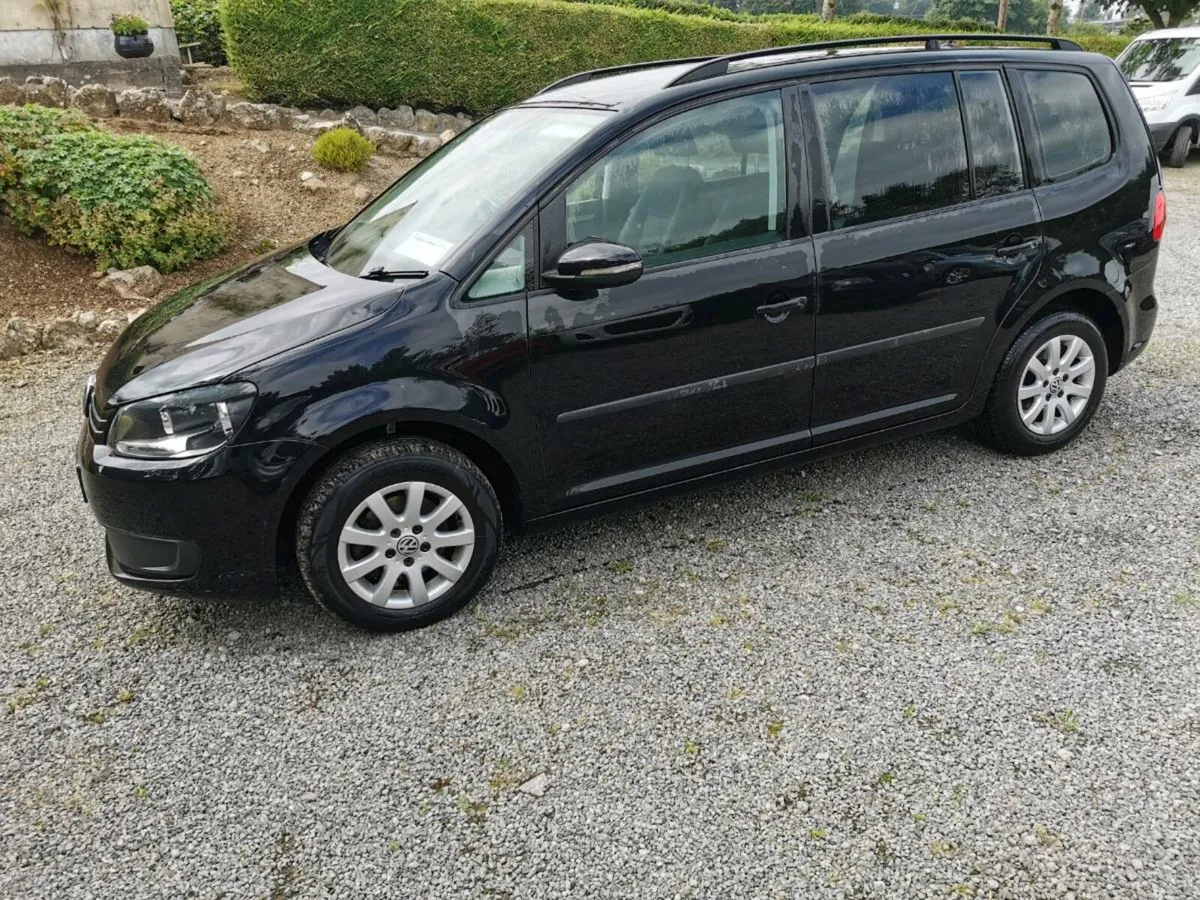 141 VW Touran Auto - Image 1