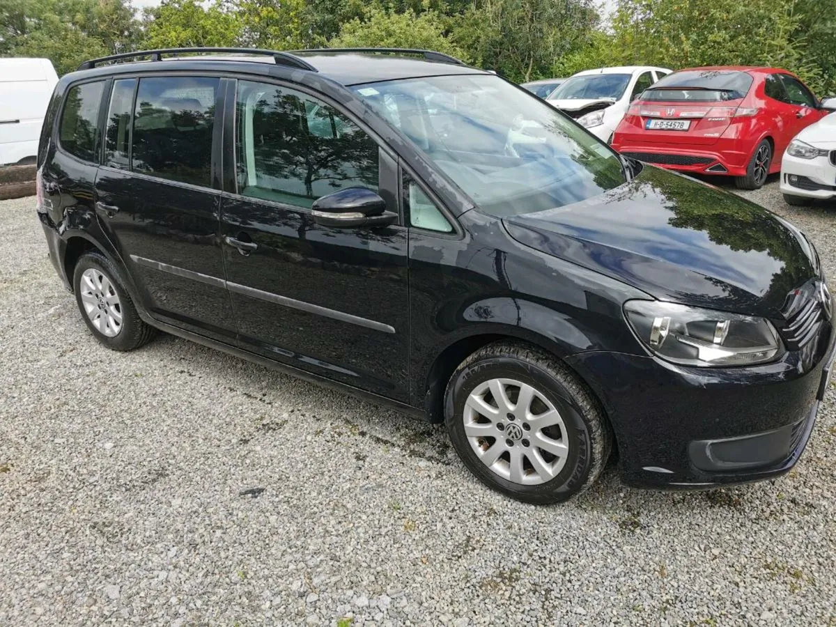 141 VW Touran Auto - Image 3