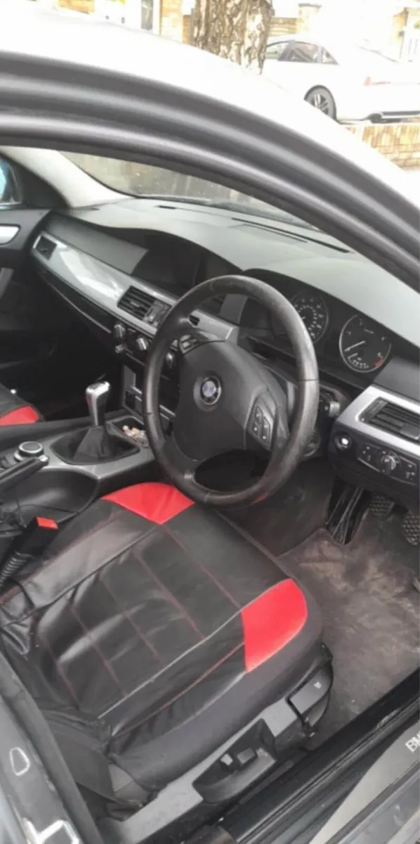 BMW 2008 - Image 4