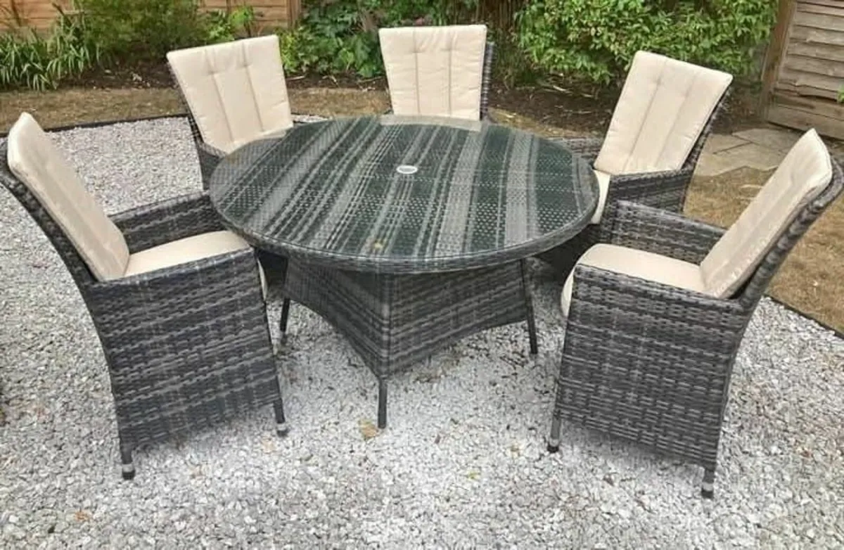 6 seaters rattan patio set - Image 1
