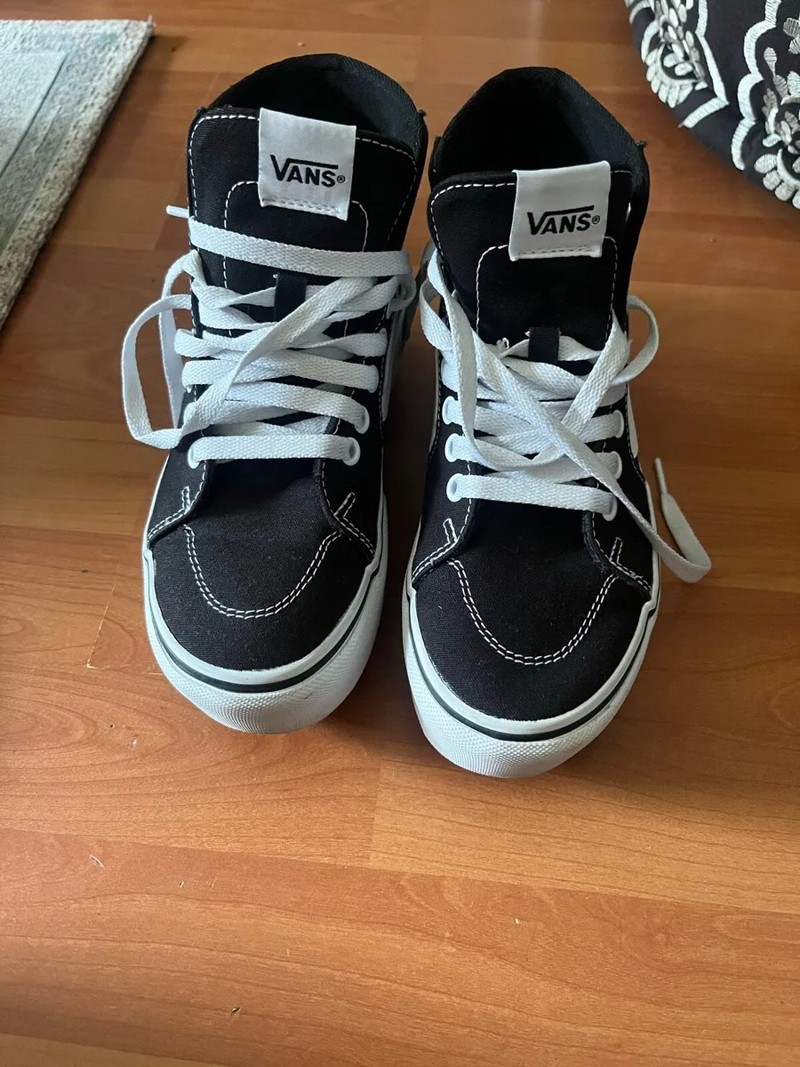 Vans trainers - Image 1