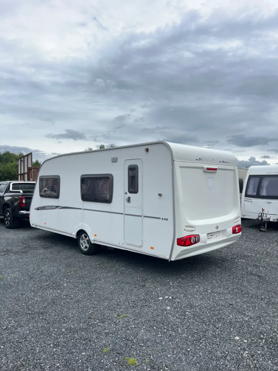 Swift Challenger 6 Berth Fixed Bunkbed Caravan - Image 4