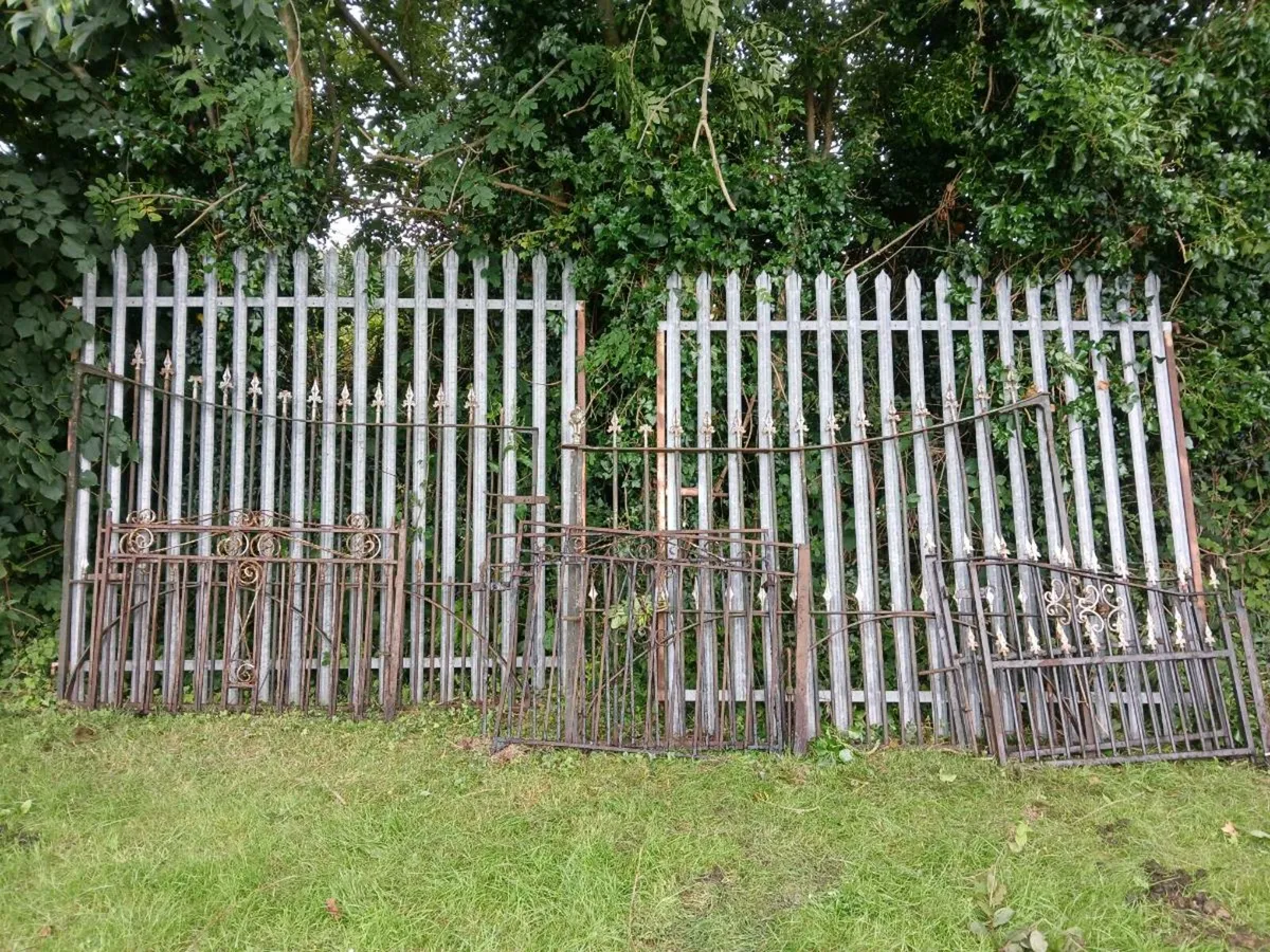 Gates - Image 2