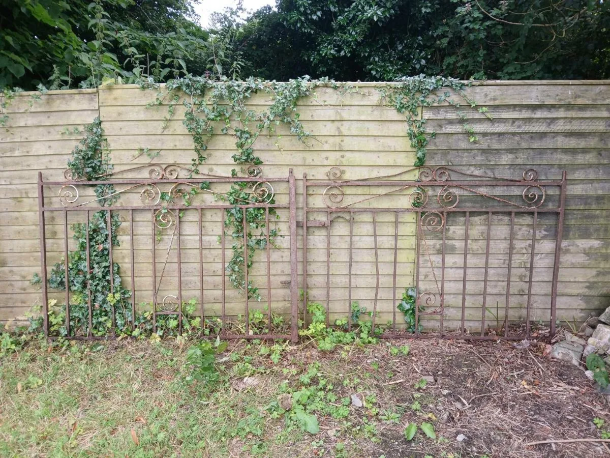 Gates - Image 3