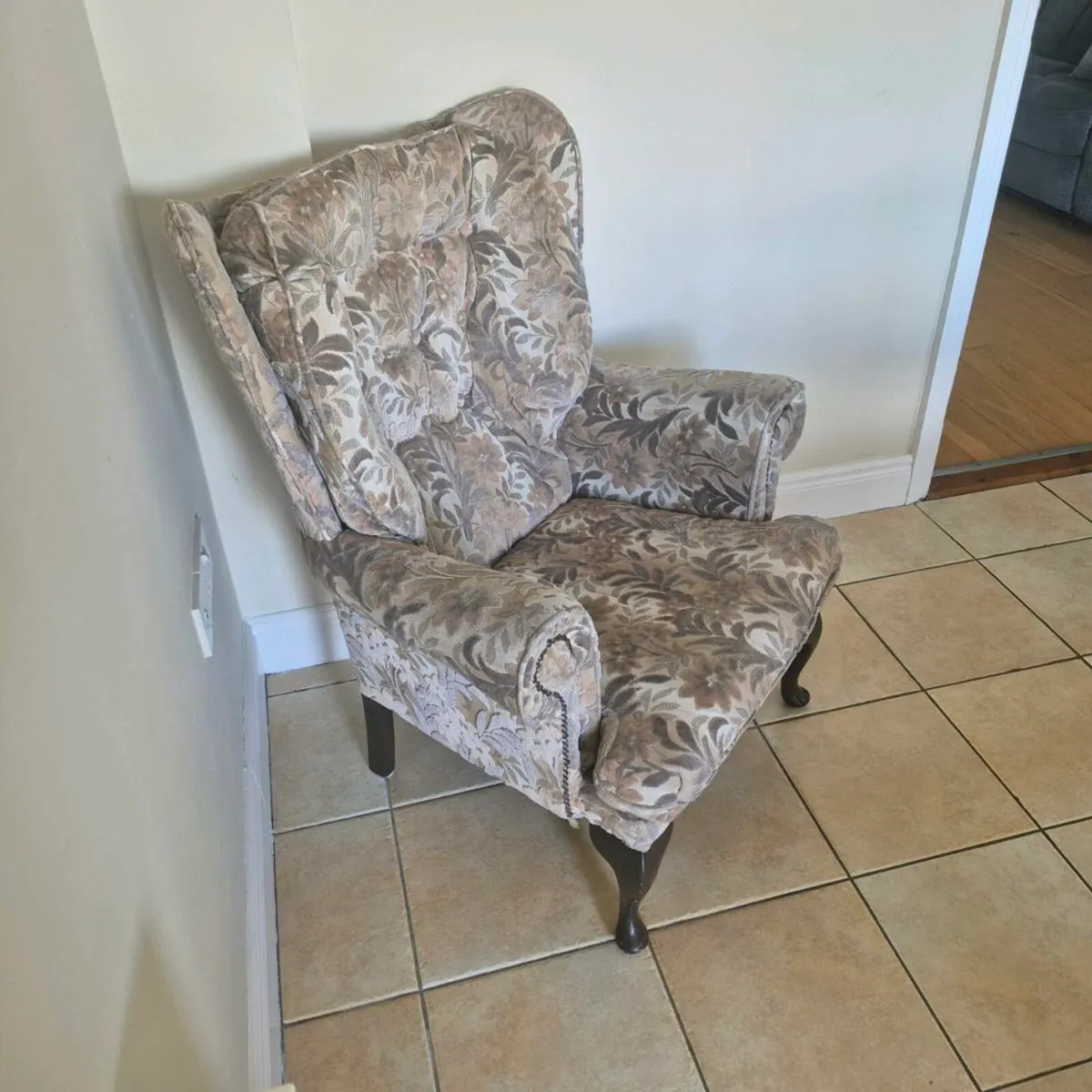 Antique armchair - Image 3