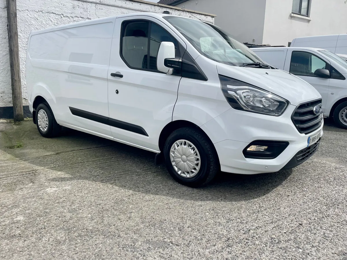 Ford Transit Custom 300L2 Trend 2.0TDCI 130PS,2022 - Image 2