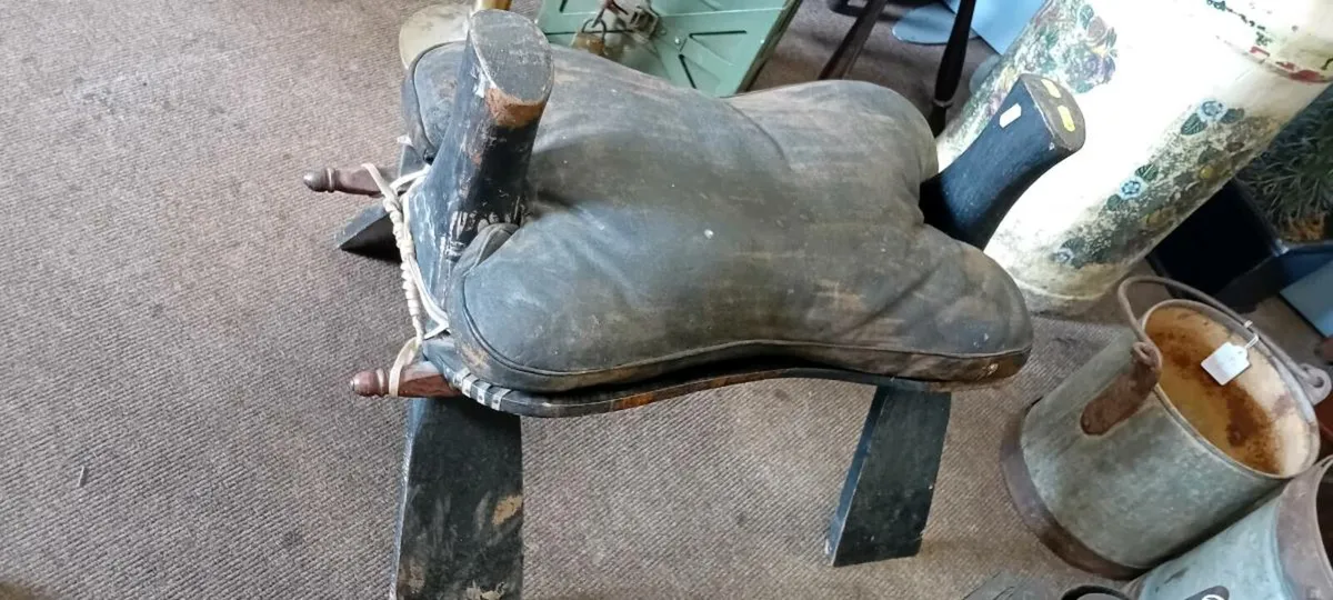 Original Early 20th Century Camel Saddle - Image 2