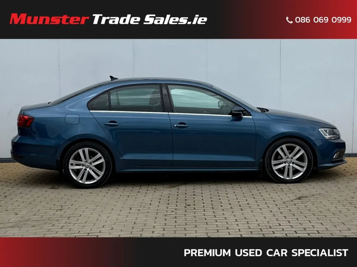 Volkswagen Jetta 2.0 TDI 110HP Highline - Image 3