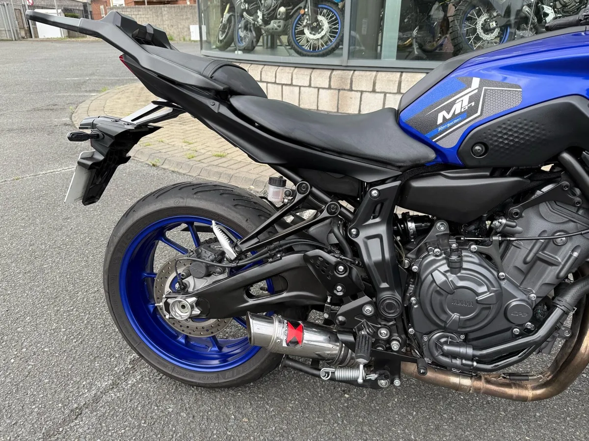 2024 Yamaha MT 07 - Image 3