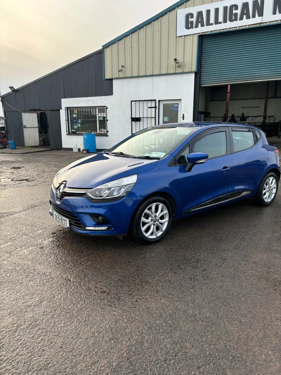Renault Clio 2019 - Image 2