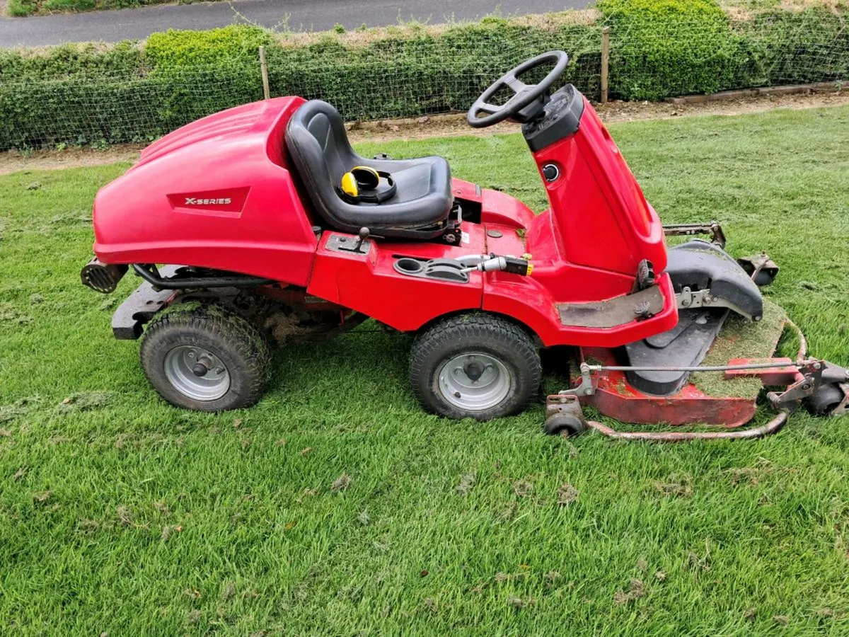 Ride on Lawnmower - Image 2