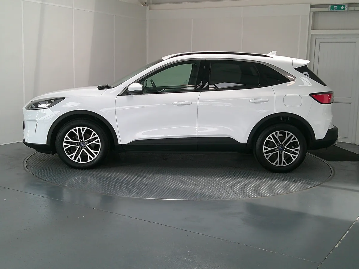 Ford Kuga 2022 - Image 4