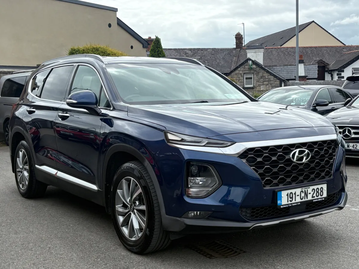 191 Hyundai Santa Fe Executive Plus *7 Seater - Image 3