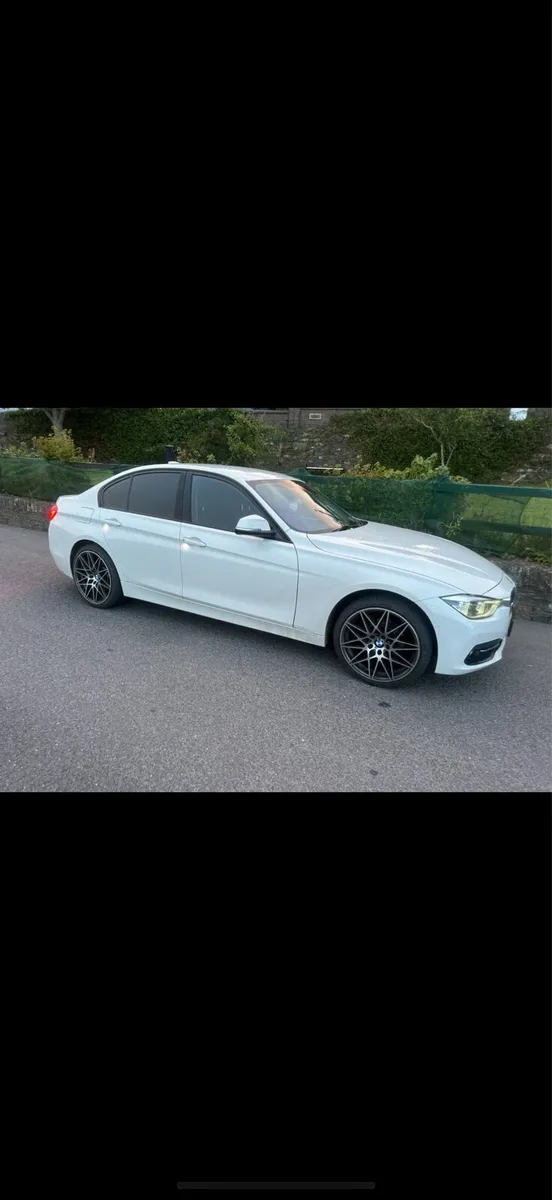 BMW F30 - Image 1
