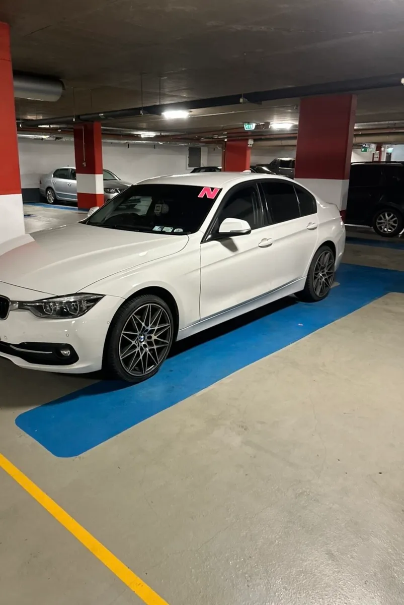 BMW F30 - Image 2