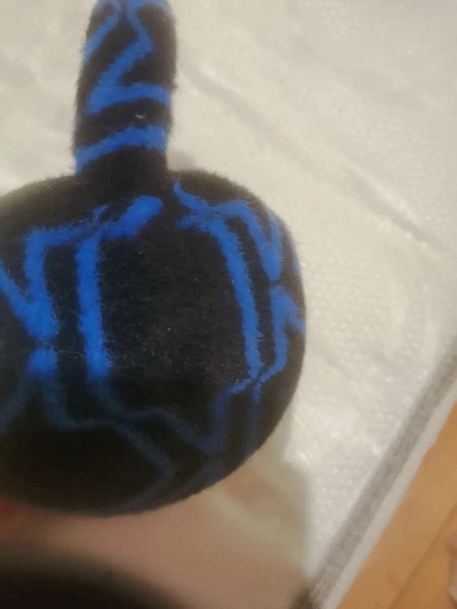 Ear Muffs (Karl Lagerfeld) - Image 2