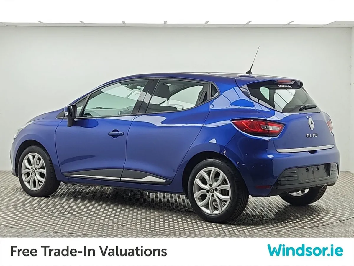 Renault Clio 1.2 16V 75 Dynamique NAV - Image 2